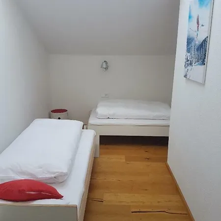Chalet Hundle