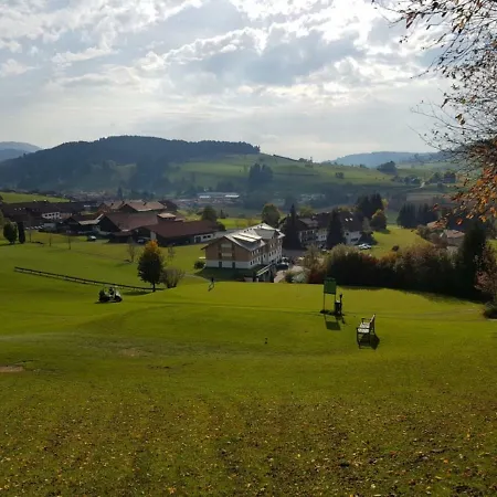 Chalet Hundle
